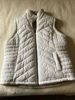 Women’s reversible sleeveless jacket